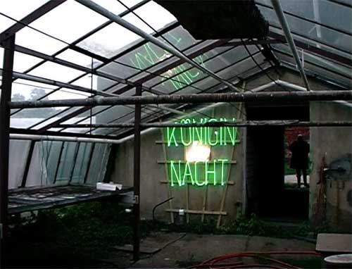 Jörg Schlinke, Neonskulptur Königin der Nacht